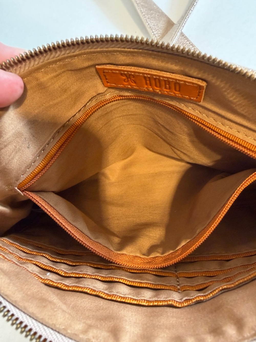 HOBO Darcy Leather Crossbody Bag - Picture 8 of 11
